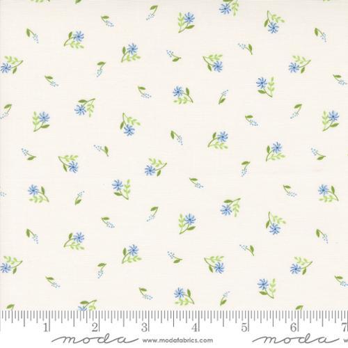 Moda Fabrics On Lake Time  Cloud White  56126 11