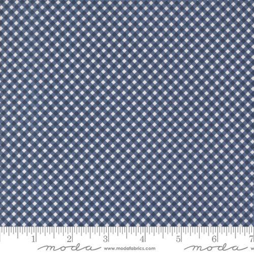Moda Fabrics Raspberry Summer Blueberry  37697 20