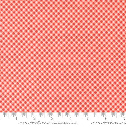 Moda Fabrics Raspberry Summer Carnation  37697 12