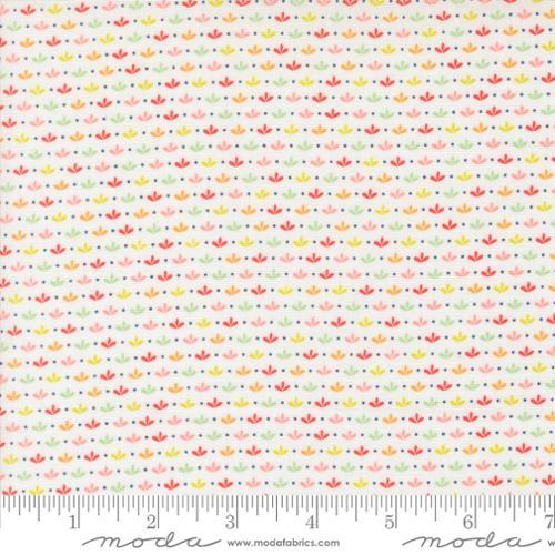 Moda Fabrics Raspberry Summer Cloud  37694 11