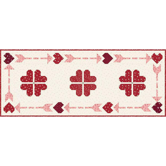 Sandy Gervais Cupid's Presence Runner Pattern P157-CUPIDSPRESENCE