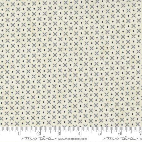 Moda Fabrics Date Night Cream Grey Couture 30718 12
