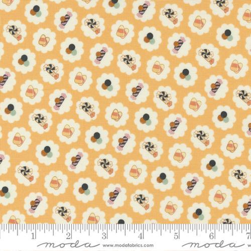 Moda Fabrics Owl O Ween Candy Corn 31192 14