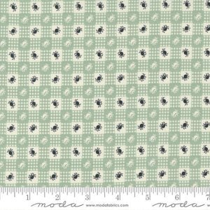 Moda Fabrics Owl O Ween Gobblin 31194 15