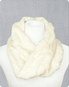 Shannon Fabrics Infinity Scarf Cuddle Kit Hide Natural CKISSP