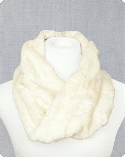 Shannon Fabrics Infinity Scarf Cuddle Kit Hide Natural CKISSP